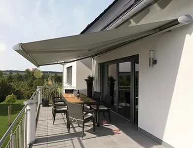 velux hitzeschutz markise ggl 408 Hitzeschutz-Markise FK04 | F04 kompatibel mit Dachfenstern GGU | GPU | GHU | GTL | GTU | GLL | GLU | | GPL | GHL | GFL | GZL | Effektiver | Einfache Montage Thema_Hans Natur Farbe:Dunkel Blau Terrassendächer vom Holzhandel in